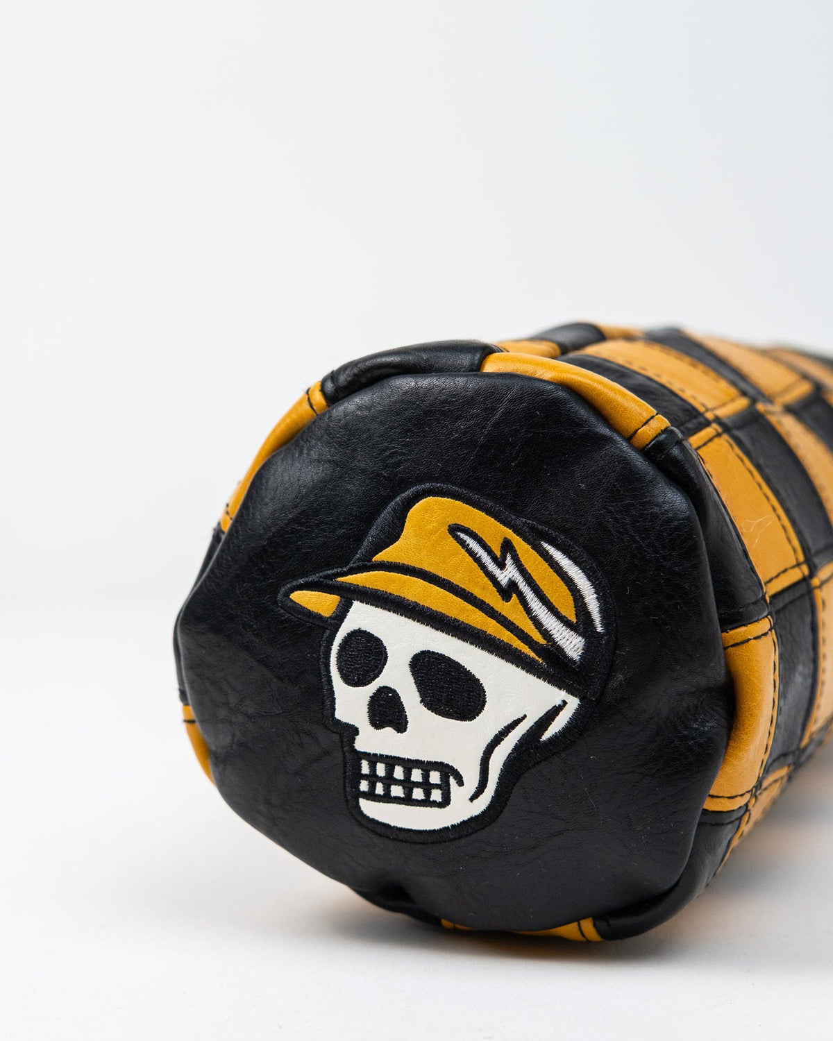 Checkered Barrel Driver Cover - Black / Gold: Black / Gold / O/S