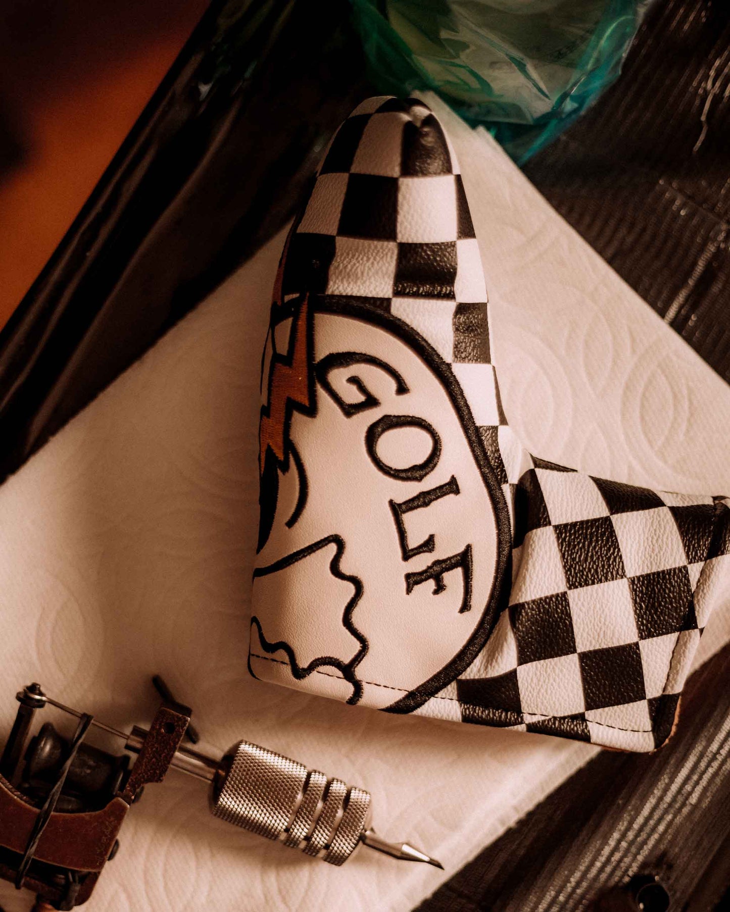 Shocker Skull Blade Putter Cover: Multi / O/S